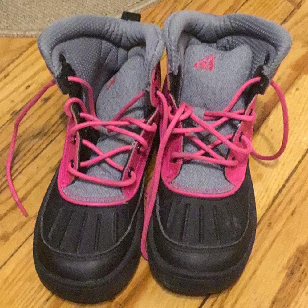 Lil girls ACG winter boots